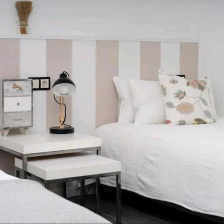 Stylish & Fully Furnished 3 Bedrooms Flat -4 Min Walk To Beautiful Beach Alicante Eksteriør billede